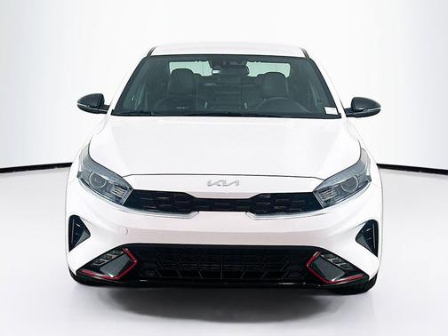 Snow White Pearl 2023 Kia Forte GT-Line