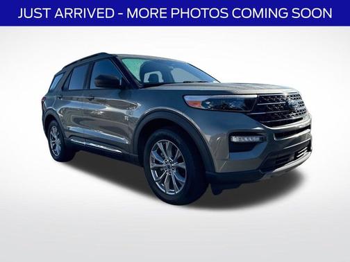 SILVER SPRUCE METALLIC 2020 Ford Explorer XLT