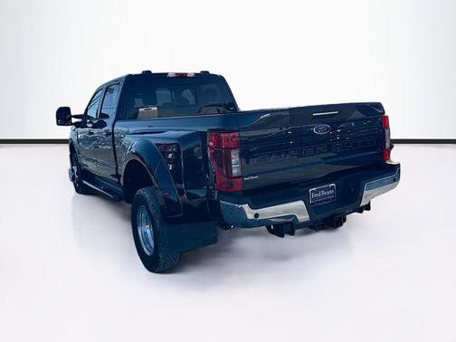 2022 Ford F-350 LARIAT SUPER DUTY