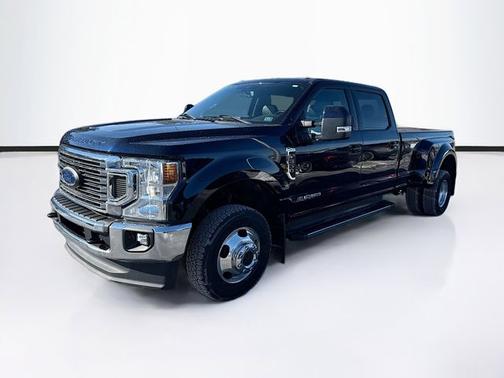 2022 Ford F-350 LARIAT SUPER DUTY