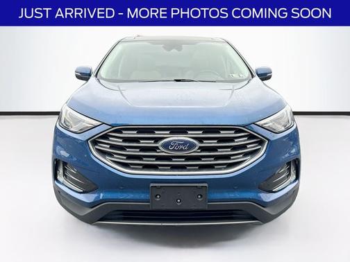 ATLAS BLUE 2022 Ford Edge TITANIUM