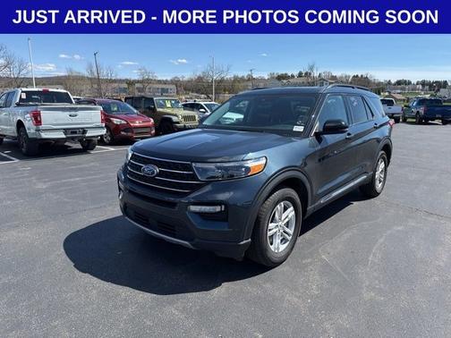 STONE BLUE METALLIC 2023 Ford Explorer XLT