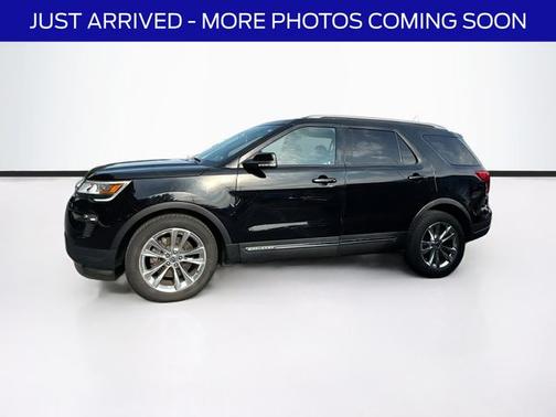 SHADOW BLACK 2018 Ford Explorer XLT