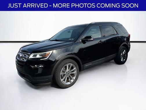 SHADOW BLACK 2018 Ford Explorer XLT