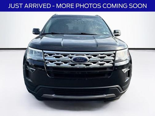 SHADOW BLACK 2018 Ford Explorer XLT