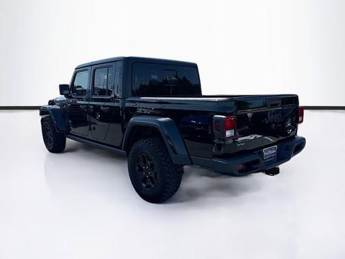 Black Clearcoat 2022 Jeep Gladiator SPORT