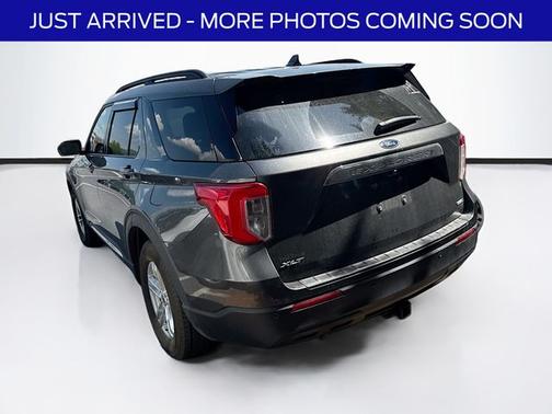 MAGNETIC METALLIC 2020 Ford Explorer XLT