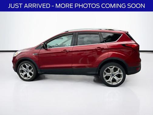 RUBY RED METALLIC TINTED CC 2019 Ford Escape TITANIUM