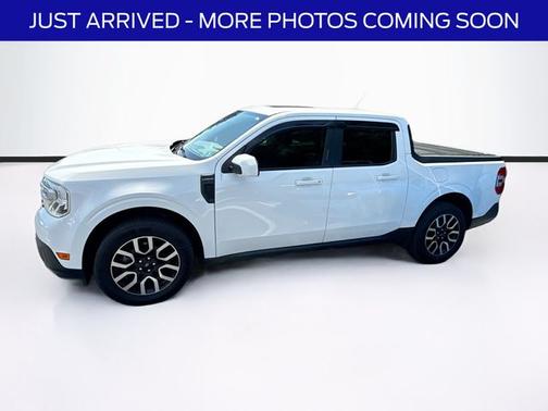 OXFORD WHITE 2022 Ford Maverick LARIAT