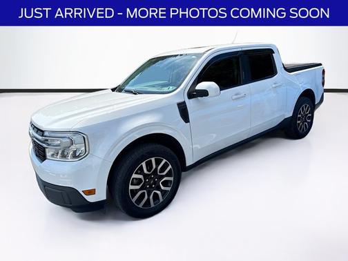 OXFORD WHITE 2022 Ford Maverick LARIAT