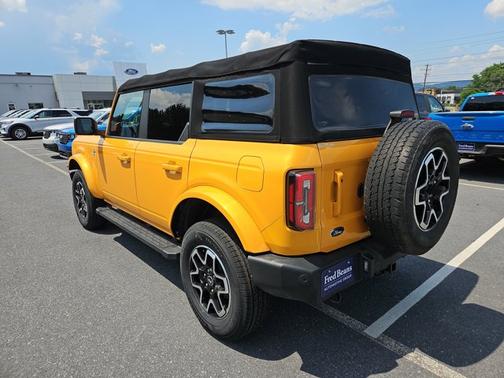 2021 Ford Bronco OUTER BANKS