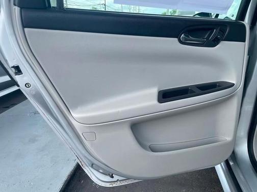 2011 Chevrolet Impala LT