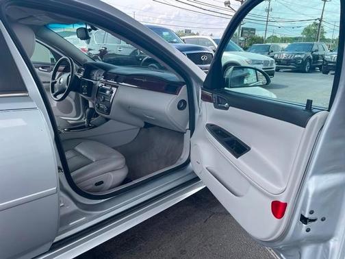 2011 Chevrolet Impala LT