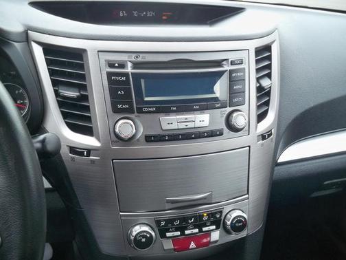 2013 Subaru Legacy 2.5i Premium