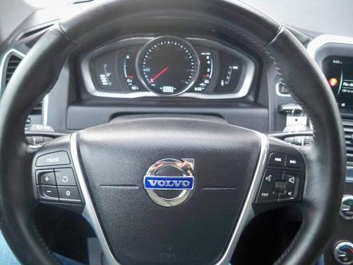 2015 Volvo XC60 T5 Premier