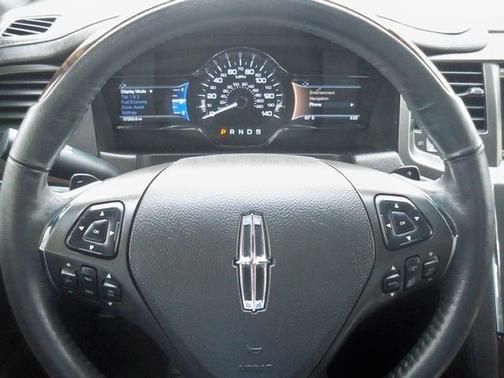 2014 Lincoln MKS Base