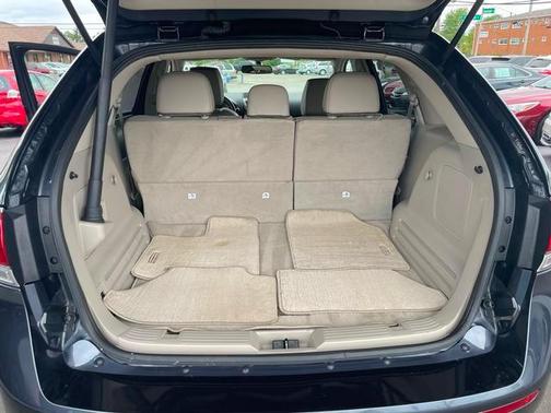 Metallic 2013 Lincoln MKX Base