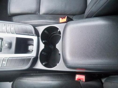 2018 Porsche Macan Base (PDK)