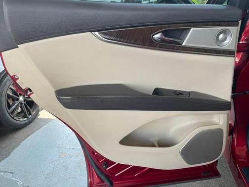 Ruby Red Metallic Tinted Clearcoat 2016 Lincoln MKX Reserve