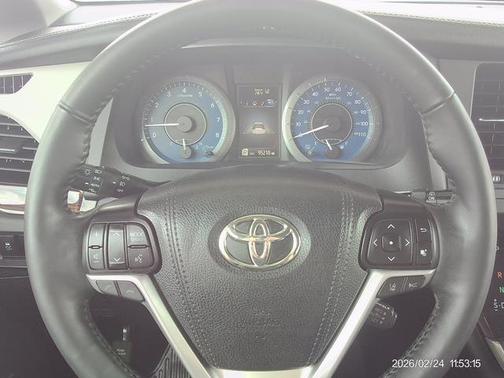 Predawn Gray Mica 2019 Toyota Sienna