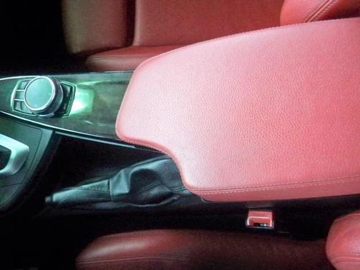 2018 BMW 330 i xDrive