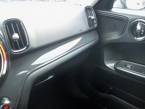 2017 MINI Countryman Cooper