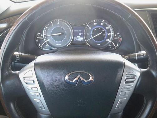 2017 INFINITI QX80 Base