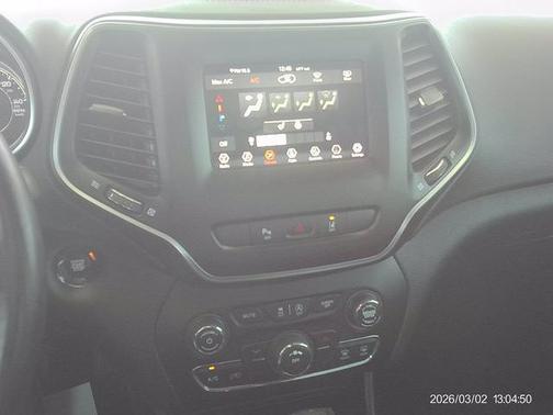 Bright White Clearcoat 2021 Jeep Cherokee Latitude Plus