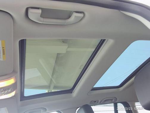Polar White 2013 Mercedes-Benz GLK-Class GLK 350 4MATIC