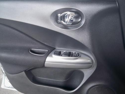 2016 Nissan Juke S