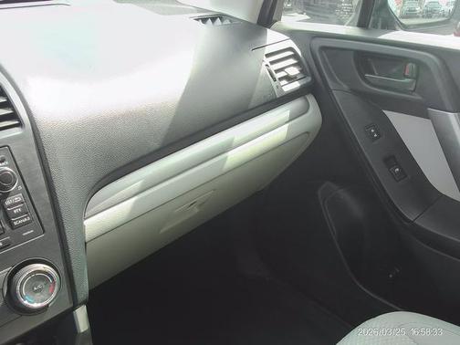 Jasmine Green Metallic 2015 Subaru Forester 2.5i Premium