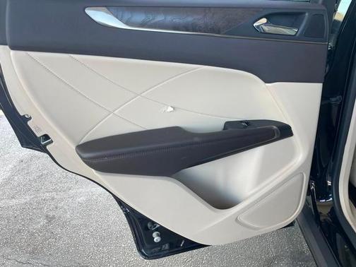Black Velvet 2017 Lincoln MKC Reserve