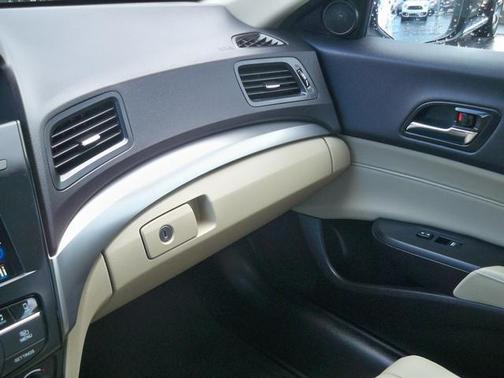 2016 Acura ILX Premium Package