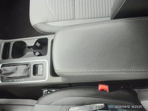Blue Metallic 2018 Ford Escape SE