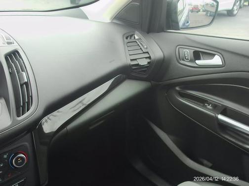 Blue Metallic 2018 Ford Escape SE