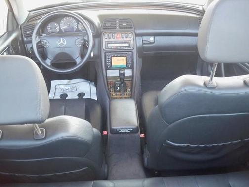 2003 Mercedes-Benz CLK-Class Base