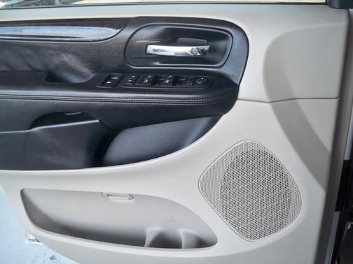 2012 Dodge Grand Caravan SXT