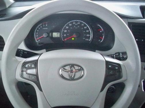 2012 Toyota Sienna LE