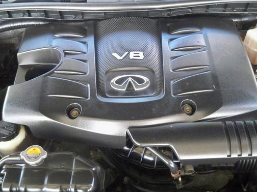 2011 INFINITI QX56 Base