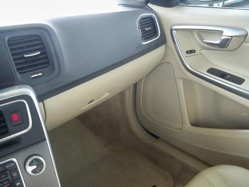 2015 Volvo S60 T5 Premier