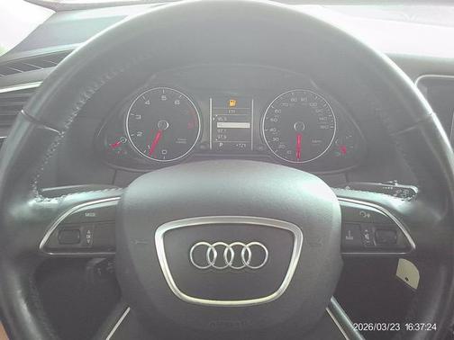 Glacier White Metallic 2016 Audi Q5 2.0T Premium