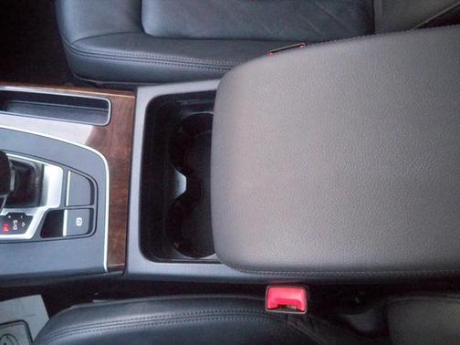 2018 Audi Q5 2.0T Premium Plus