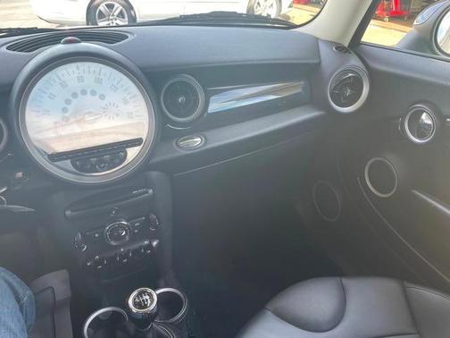 2011 MINI Cooper Base
