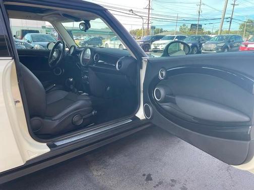 2011 MINI Cooper Base