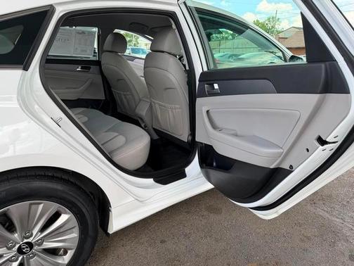 Hyper White 2019 Hyundai SONATA Hybrid SE