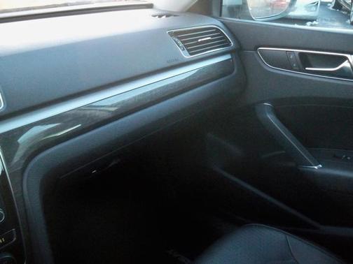 2017 Volkswagen Passat 1.8T SE