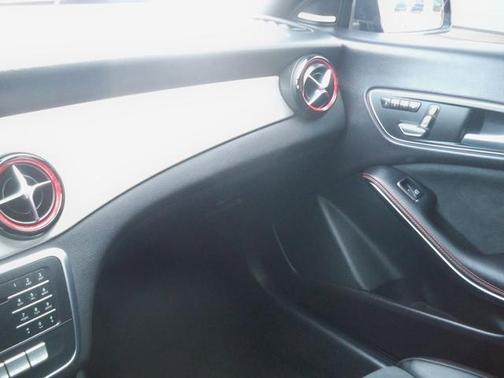 2018 Mercedes-Benz CLA 250 Base 4MATIC