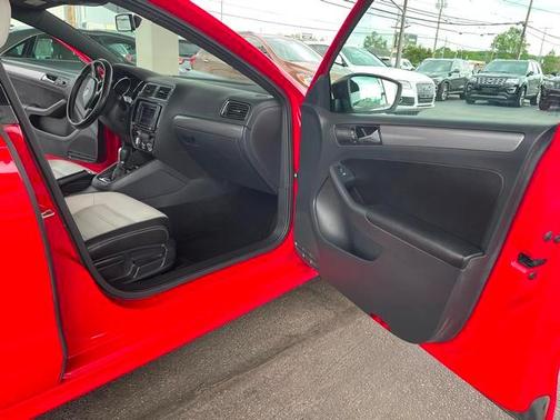 2016 Volkswagen Jetta 1.8T Sport
