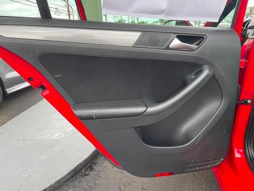 2016 Volkswagen Jetta 1.8T Sport