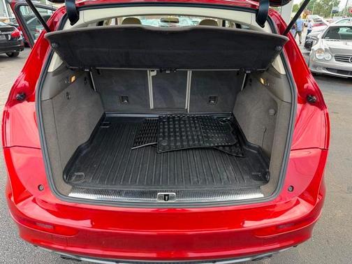 Volcano Red Metallic 2014 Audi Q5 3.0T Prestige quattro